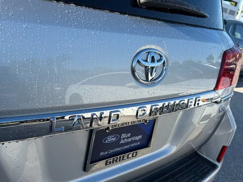 Used 2020 Toyota Land Cruiser AWD/4WD image 14