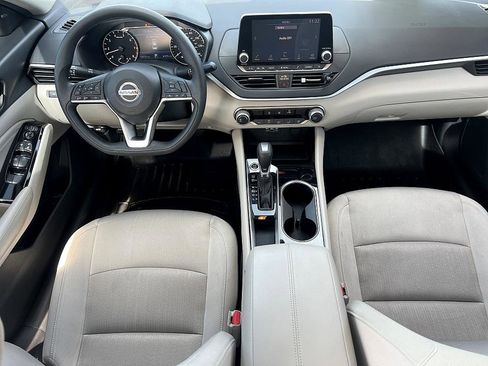 Certified 2021 Nissan Altima 2.5 SV image 18