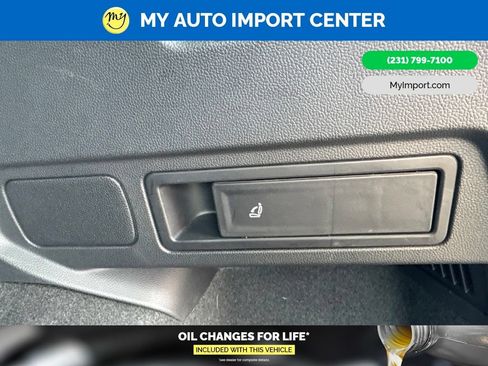 Used 2024 Volkswagen Tiguan SE R-Line AWD/4WD image 29