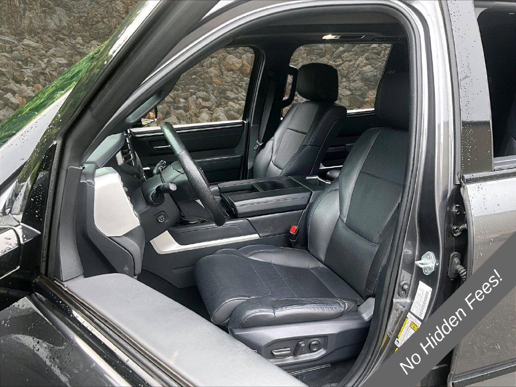 Used 2023 Toyota Sequoia Platinum AWD/4WD image 21