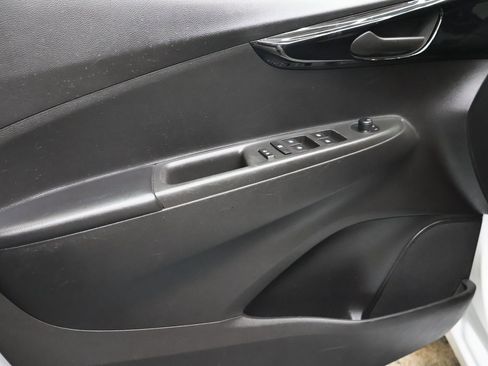 Used 2021 Chevrolet Spark LT image 15