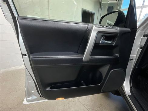 Used 2019 Toyota 4Runner SR5 RWD image 10