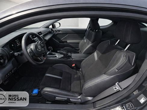 Used 2023 Toyota GR86 Premium w/ ALL Weather Mat Package (TMS) RWD image 5