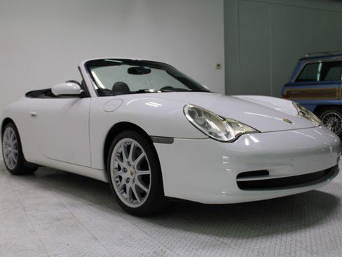 Used 2002 Porsche 911 Cabriolet image 10
