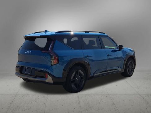 Certified 2024 Kia EV9 GT-Line AWD/4WD image 6