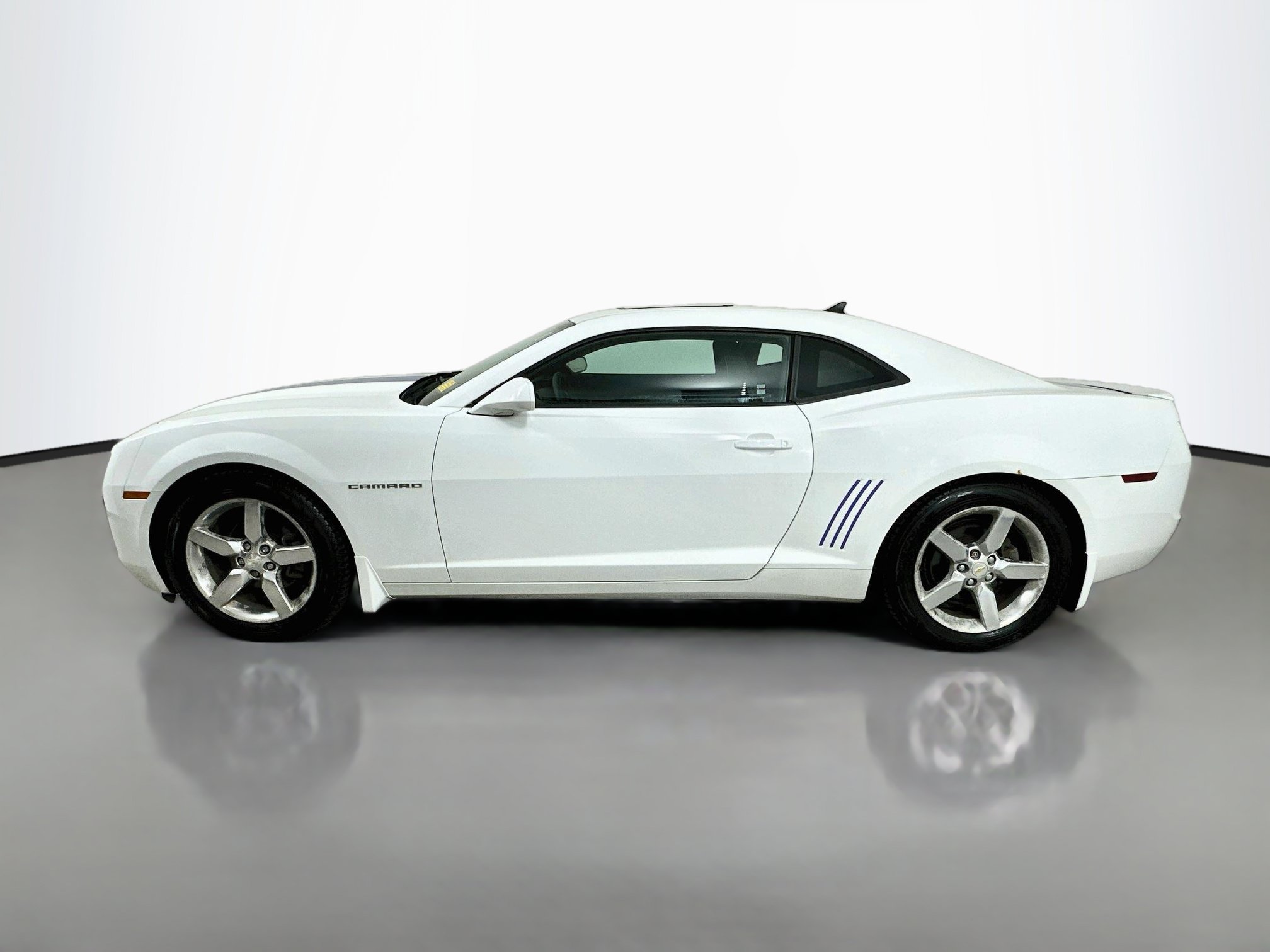 Used 2013 Chevrolet Camaro LT RWD image 4