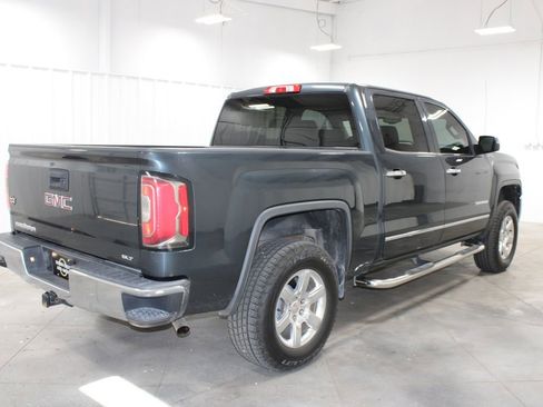 Used 2017 GMC Sierra 1500 SLT w/ SLT Premium Package AWD/4WD image 9