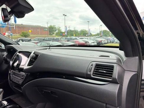 Used 2017 Honda Ridgeline Black Edition image 13
