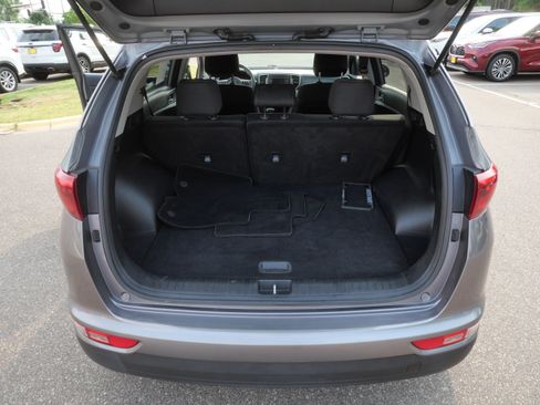 Used 2017 Kia Sportage LX FWD image 18