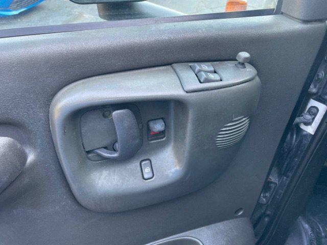 Used 2005 Chevrolet Kodiak C4500 2WD Regular Cab image 7