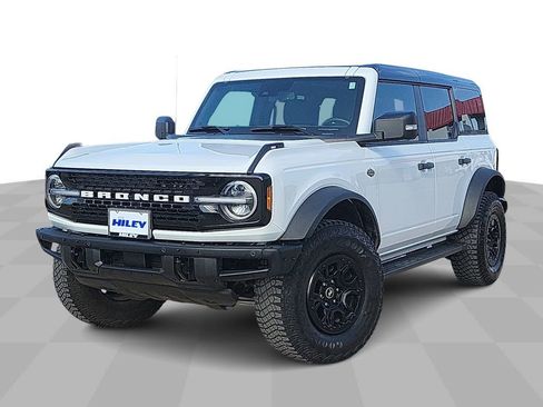 Used 2024 Ford Bronco Wildtrak image 4
