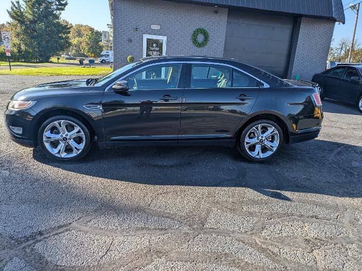 Used 2011 Ford Taurus SHO w/ 402A Rapid Spec Order Code AWD/4WD image 3