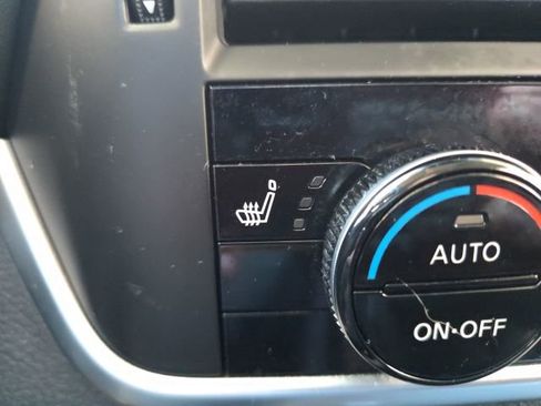 Used 2021 Nissan Rogue S image 6