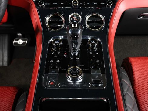 Used 2020 Bentley Continental GT image 42