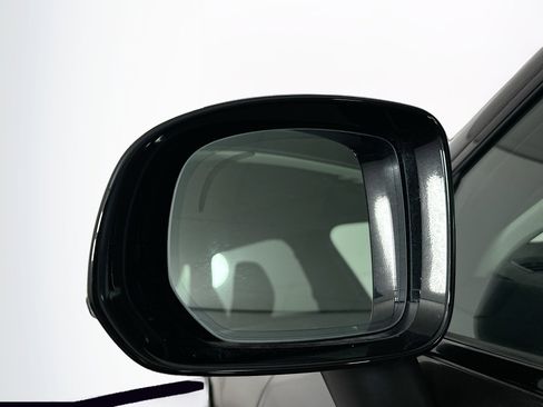 Used 2025 Volvo XC60 B5 Plus AWD/4WD image 16