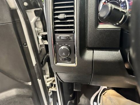 Used 2018 RAM 1500 Sport w/ Sport Premium Group image 14