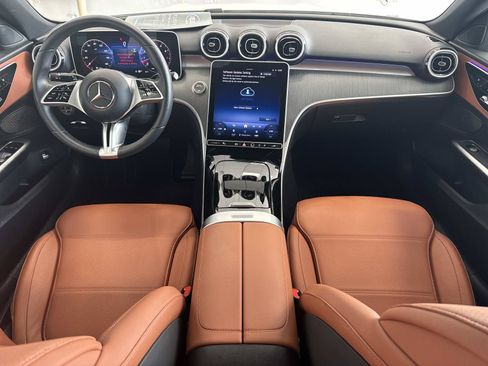 Used 2025 Mercedes-Benz C 300 Sedan image 8