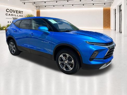 Used 2024 Chevrolet Blazer LT FWD image 1