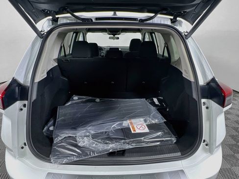 New 2026 Nissan Rogue SV w/ Cold Weather Package AWD/4WD image 23