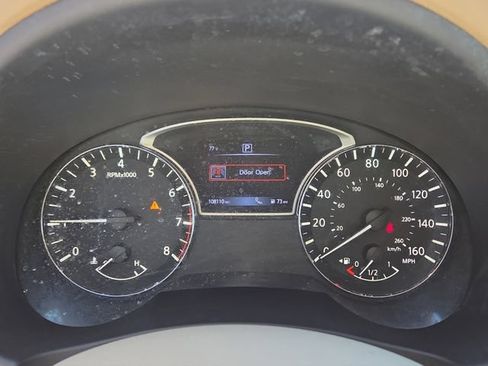 Used 2016 Nissan Altima 2.5 SV w/ Convenience Package FWD image 14