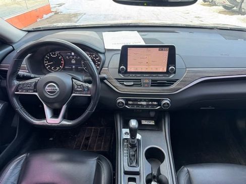 Used 2019 Nissan Altima 2.5 Platinum image 17