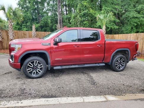 Used 2019 GMC Sierra 1500 AT4 w/ AT4 Premium Package AWD/4WD image 3