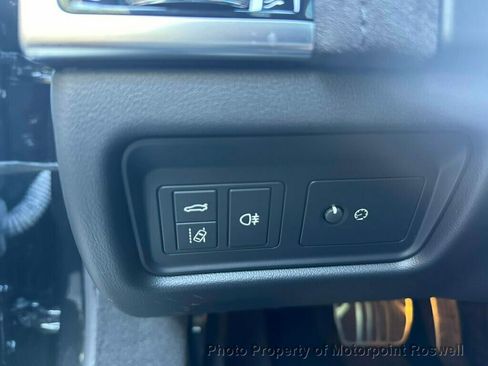 Used 2019 Jaguar F-TYPE SVR image 20