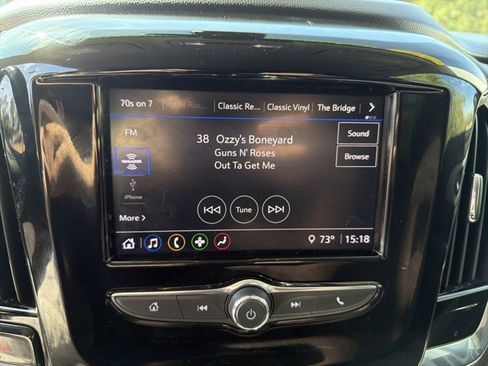 Used 2020 Chevrolet Traverse LT image 26