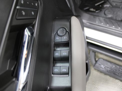 Used 2024 Chevrolet Colorado ZR2 w/ ZR2 Bison Edition image 7