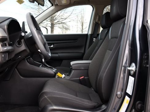 Used 2024 Honda CR-V EX image 11