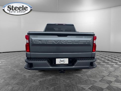 Used 2022 Chevrolet Silverado 1500 Custom w/ Safety Confidence Package image 4