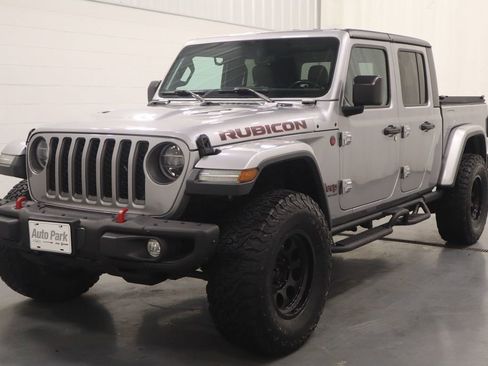 Used 2020 Jeep Gladiator Rubicon w/ Dual Top Group image 6