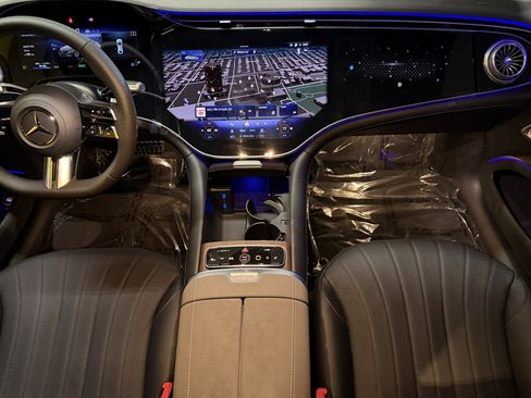 New 2026 Mercedes-Benz EQS 450+ Sedan image 12