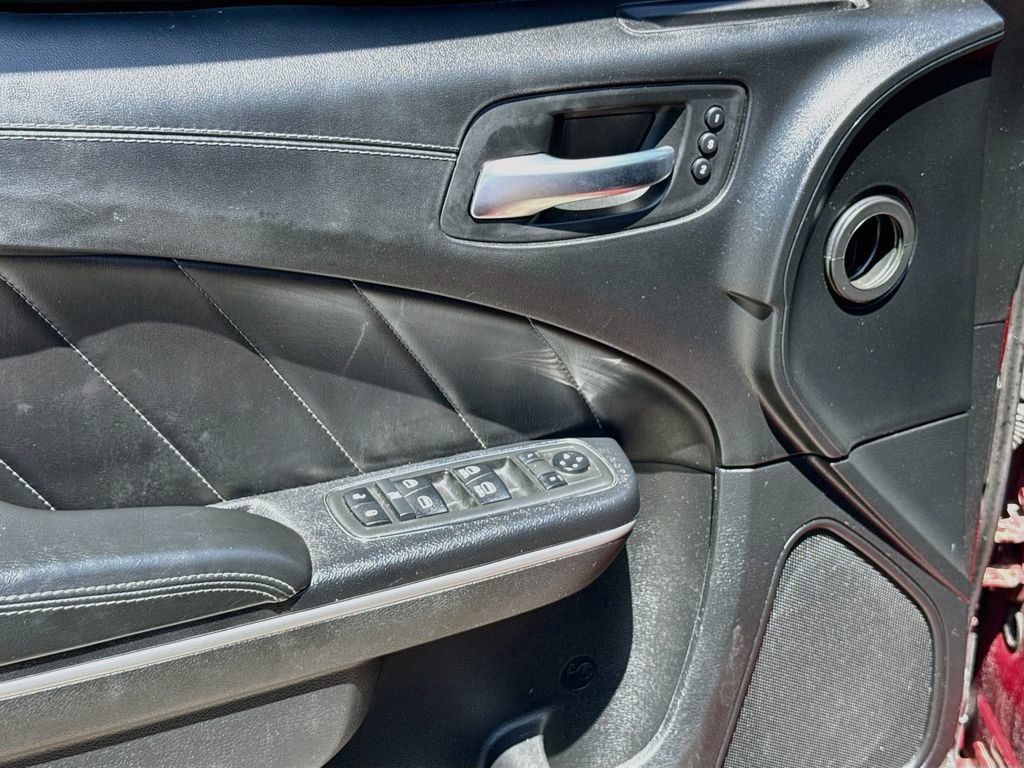 Used 2019 Dodge Charger Scat Pack w/ Dynamics Package RWD image 18
