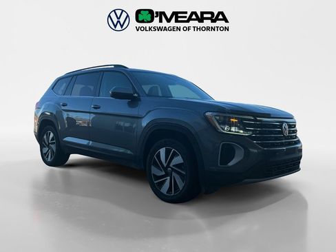 Used 2025 Volkswagen Atlas SE image 7