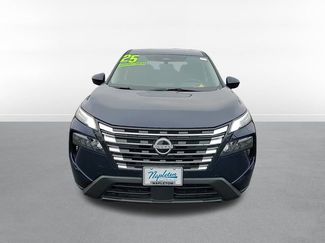 Used 2025 Nissan Rogue SV video 2