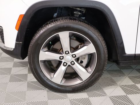 Used 2021 Jeep Grand Cherokee L Limited AWD/4WD image 20
