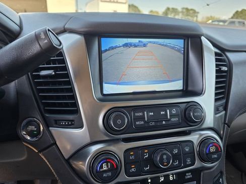 Used 2016 Chevrolet Suburban LTZ image 12