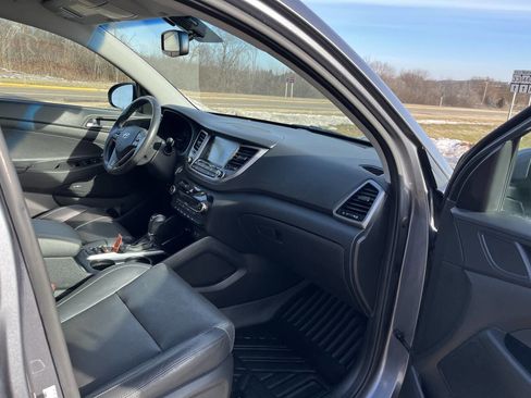 Used 2017 Hyundai Tucson Limited w/ Cargo Package image 40