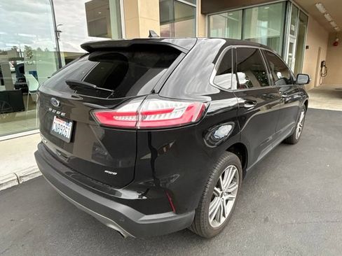 Used 2023 Ford Edge Titanium AWD/4WD image 2