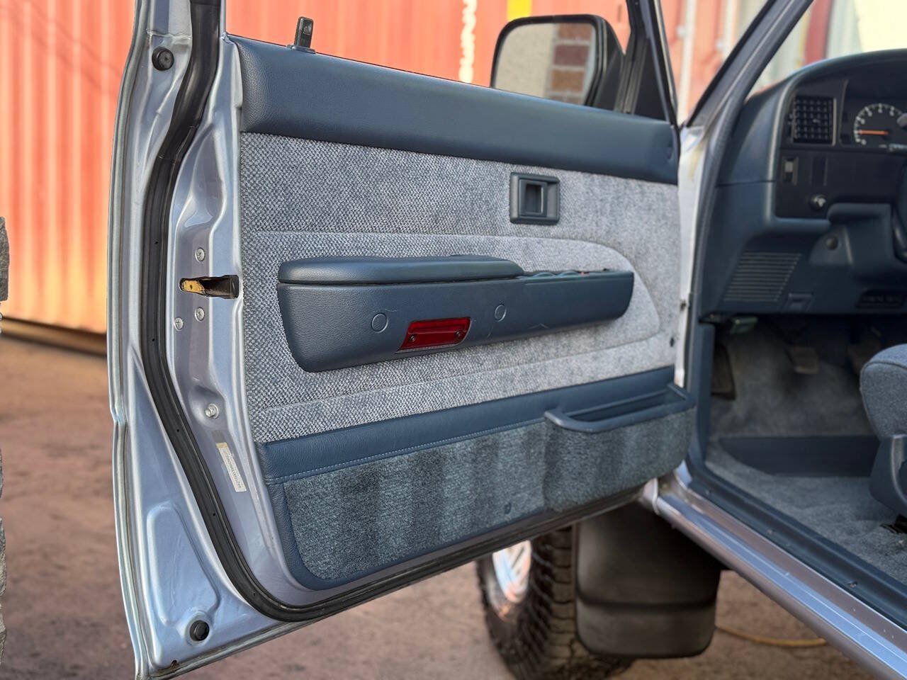 Used 1990 Toyota 4Runner SR5 AWD/4WD image 18