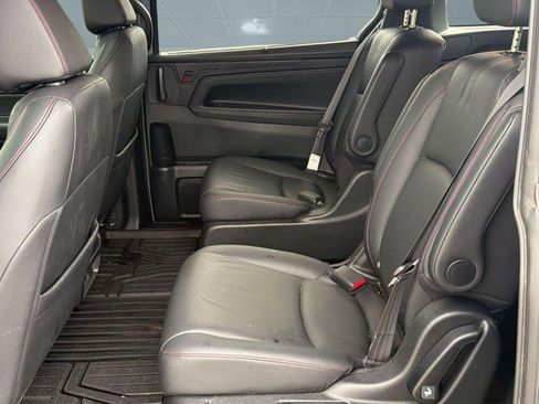 Used 2023 Honda Odyssey Sport image 14