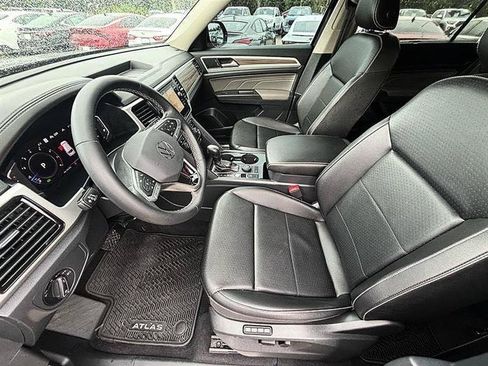 Used 2023 Volkswagen Atlas SEL AWD/4WD image 34