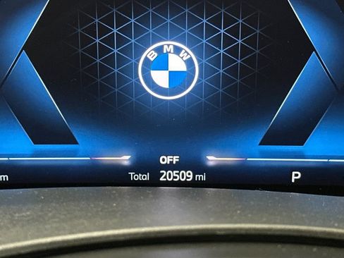 Used 2024 BMW X5 xDrive40i w/ M Sport Package AWD/4WD image 32