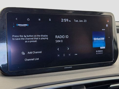 Used 2023 Hyundai Santa Fe SEL FWD image 10