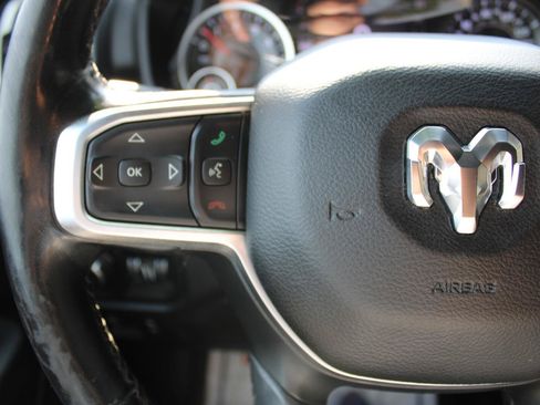 Used 2019 RAM 1500 Big Horn AWD/4WD image 15