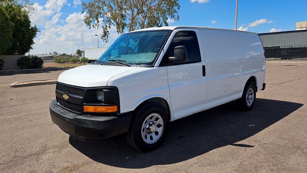 Used 2014 Chevrolet Express 1500 RWD image 4
