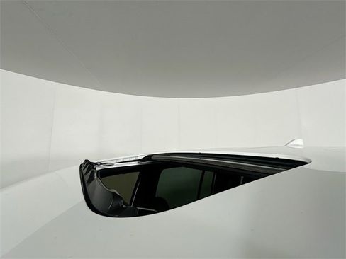 Certified 2022 Honda Ridgeline Black Edition image 8