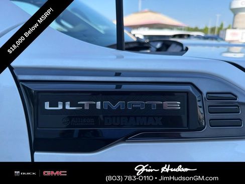 Used 2025 GMC Sierra 3500 Denali Ultimate AWD/4WD image 9