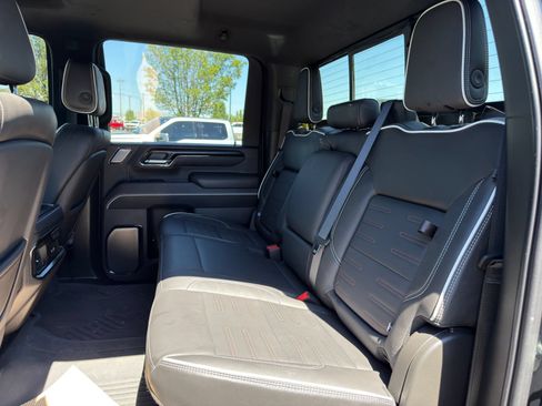 Used 2025 GMC Sierra 2500 AT4X w/ AT4X AEV Edition AWD/4WD image 9